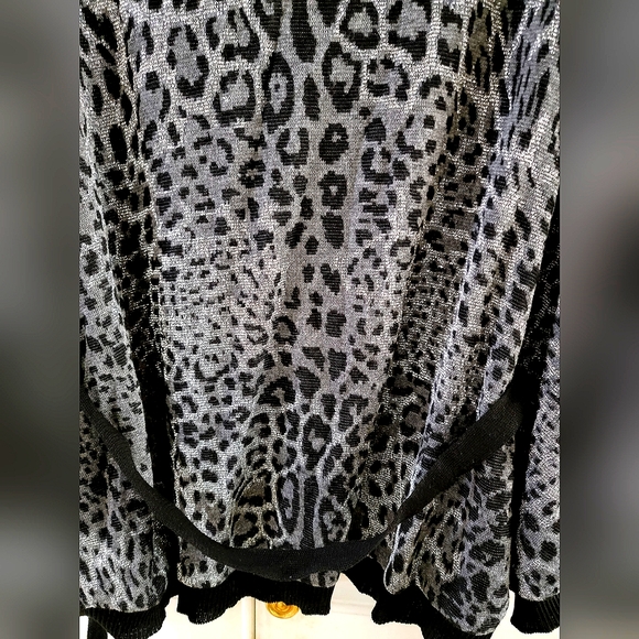 Blouse - Picture 11 of 13